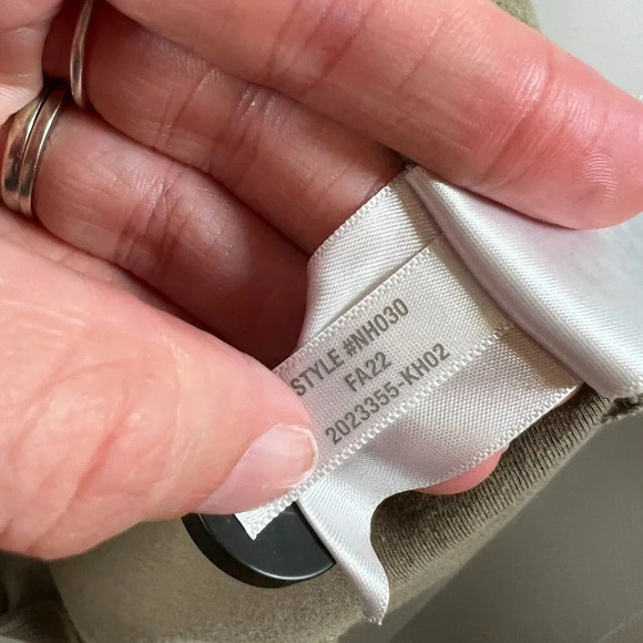 Madewell Button-Back Mockneck Top Sweater Size XS Olive Green Cozy Minimal - Picture 7 of 7